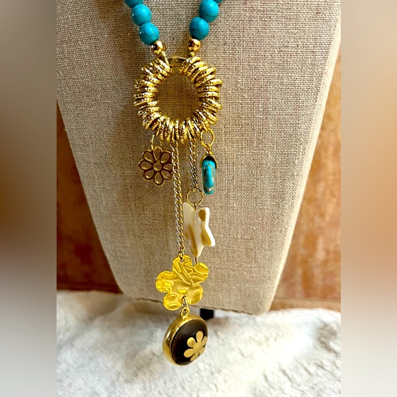 Artisan handmade turquoise and red jasper long necklace - Picture 3 of 7